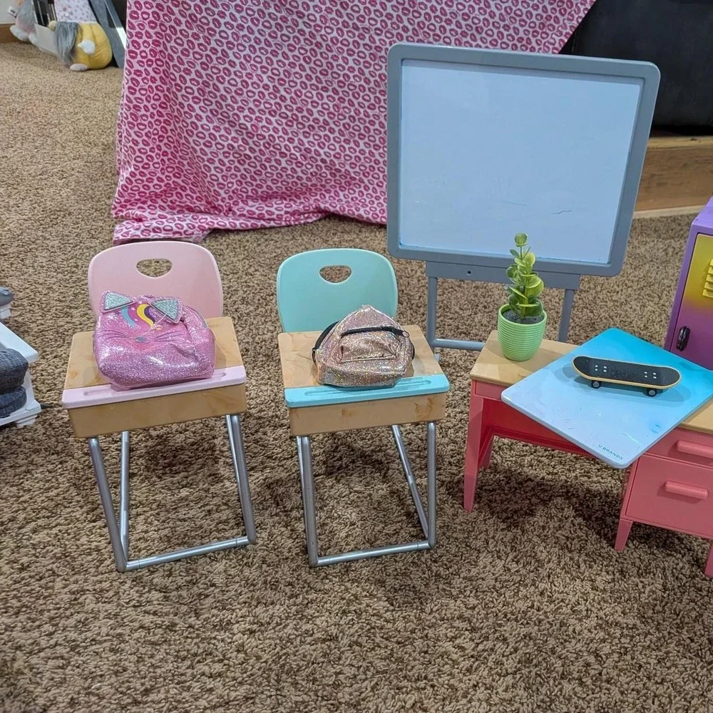 American Girl accessories‎